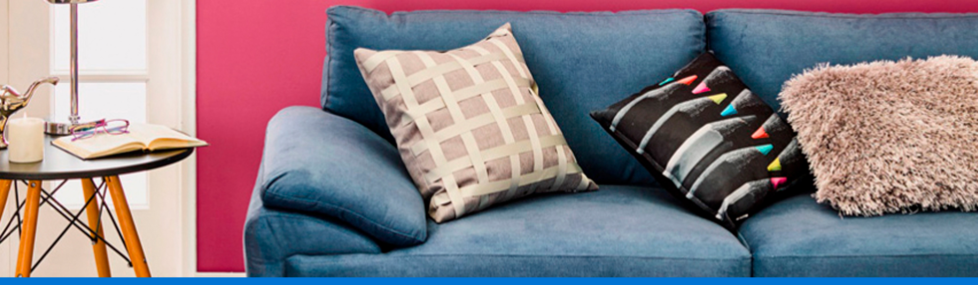 Dale personalidad a tu sofá y aprende a decorar con cojines