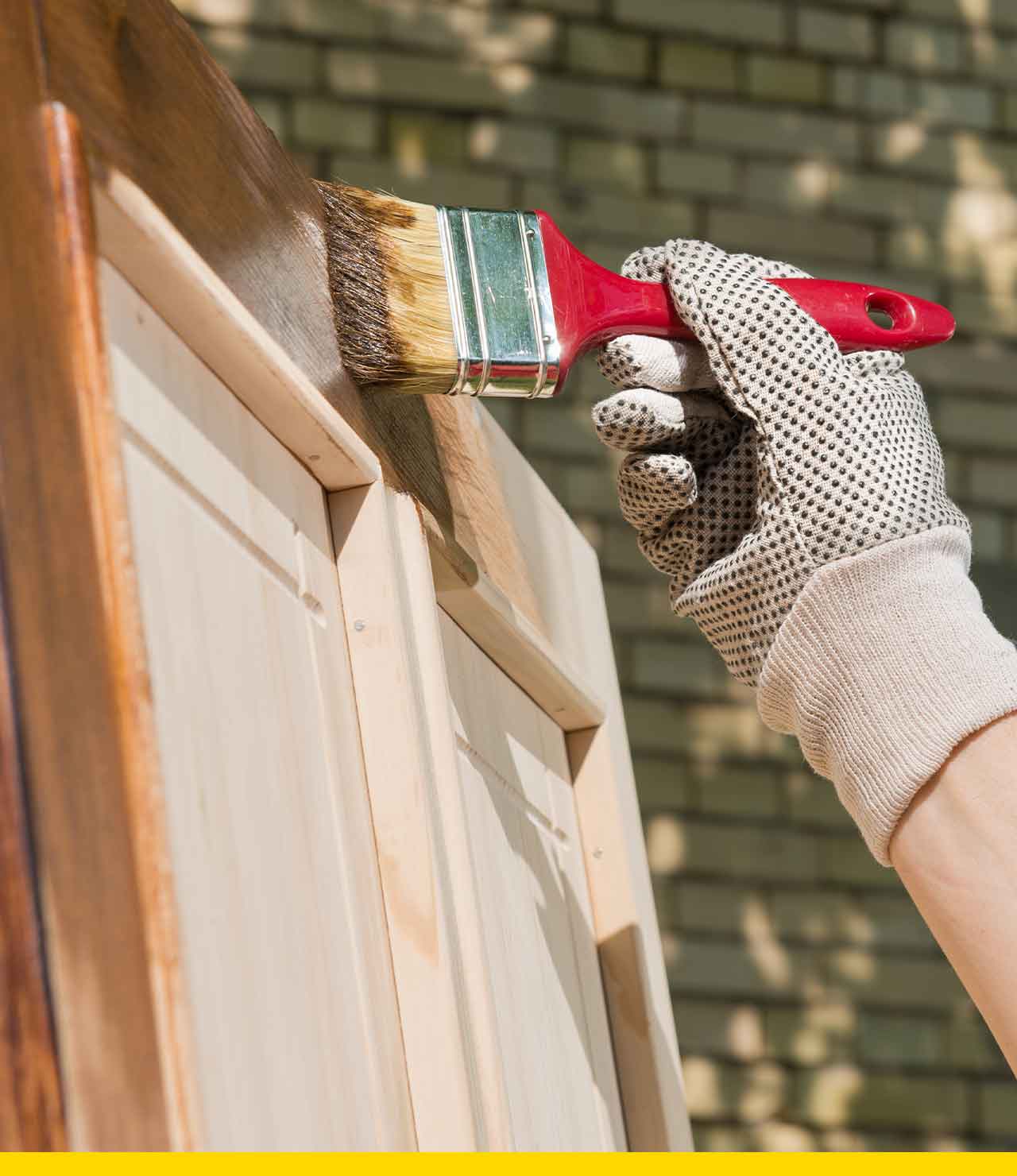 Cómo pintar una puerta de madera: paso a paso para hacerlo como un  profesional