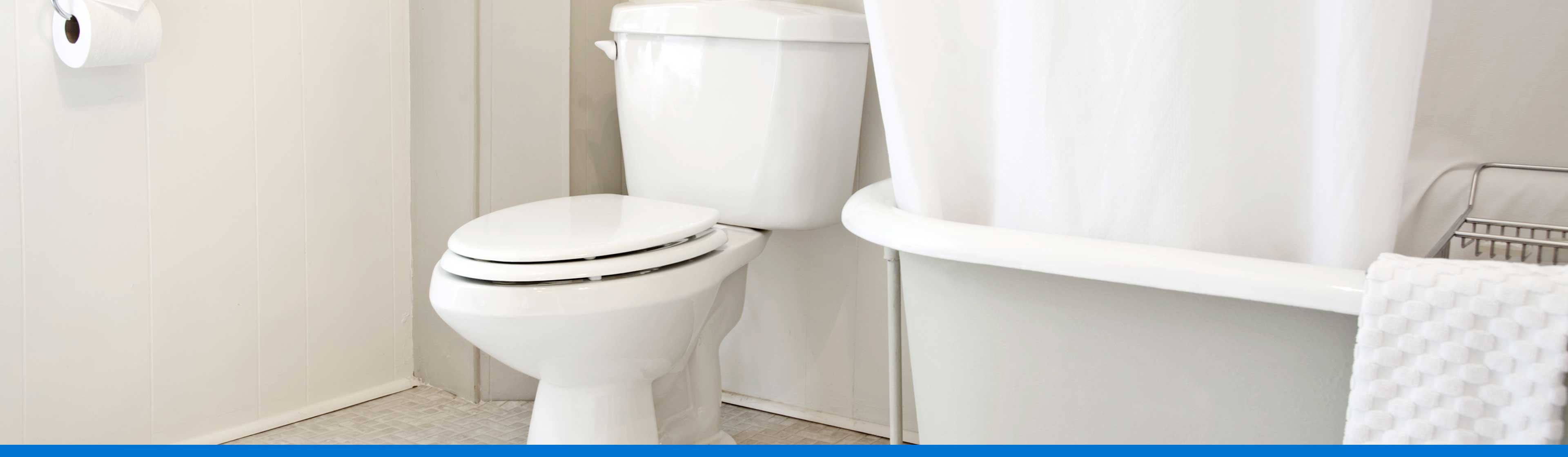 4 pasos para reparar una fuga de agua en el inodoro | Homecenter