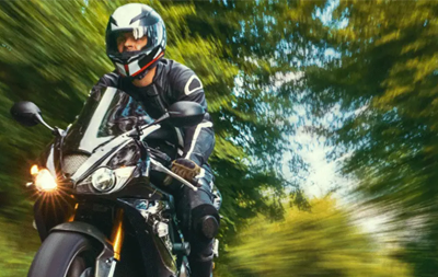Aprende en 6 trucos cómo preparar una moto para viaje