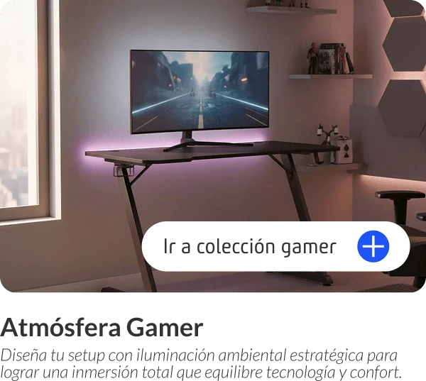 Escritorio gamer negro con luces LED traseras y configuración de pantalla